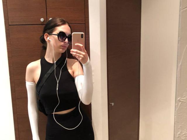 KateBurlleskk - Live Sex Cam - 17821126