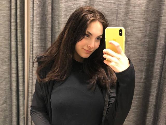 KateBurlleskk - Live sex cam - 17821374