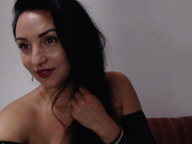 BelleAndra - Live porn &amp; sex cam - 17821510