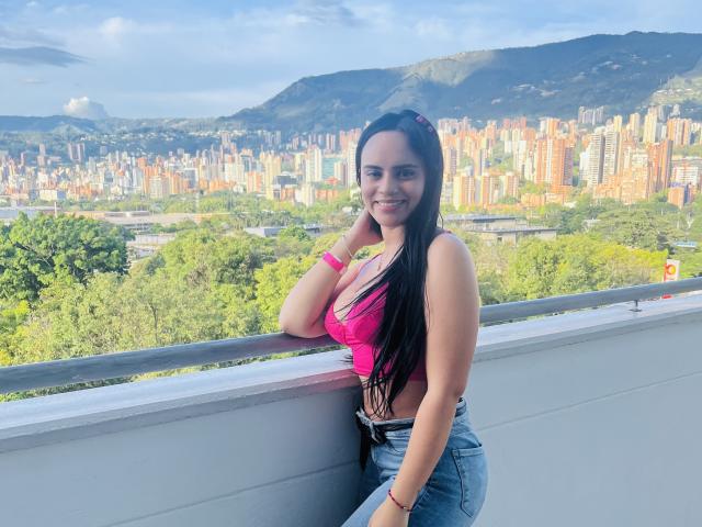 AphrilRodriguez - Sexe cam en vivo - 17829406
