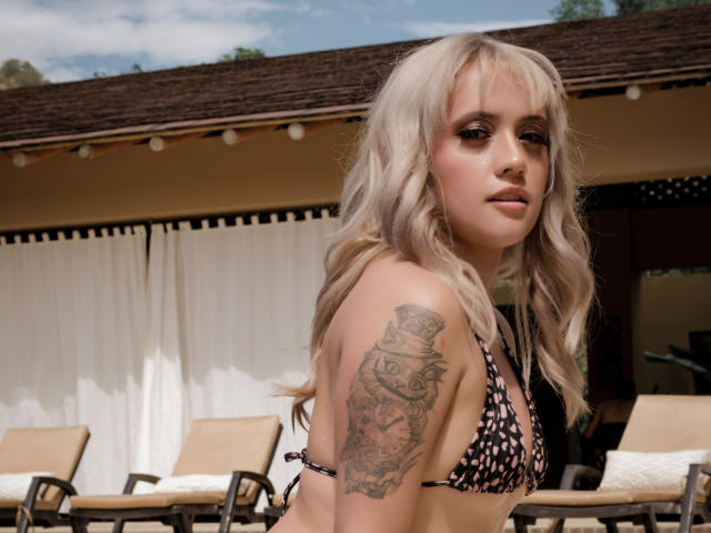 SabrinaCole - Live porn &amp; sex cam - 17829838