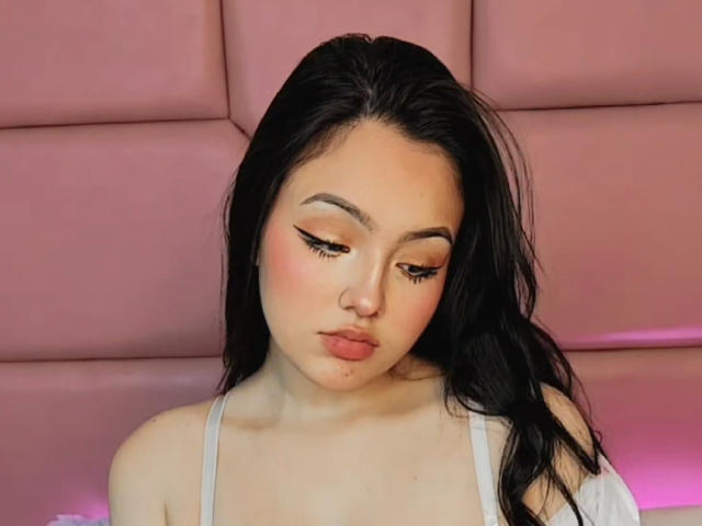 HaleiBeckham - Live porn &amp; sex cam - 17829874