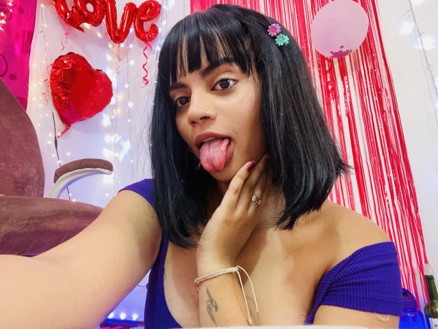 AphrilRodriguez - Sexe cam en vivo - 17833254