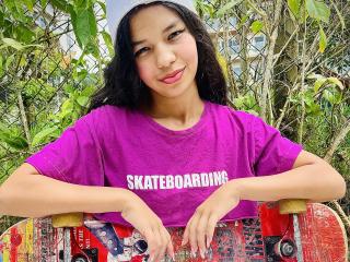 MeganSallow - Live porn &amp; sex cam - 17837594