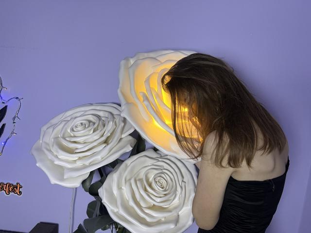 DaylinaLops - Live sex cam - 17838382