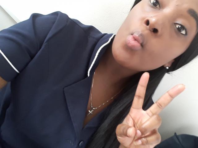 EmaEthan - Live sex cam - 17838906