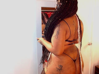 RossiBrown - Live sex cam - 17839186