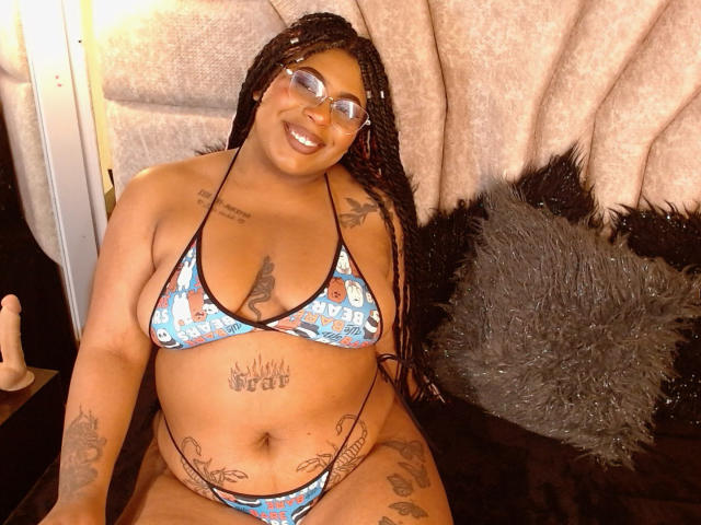 RossiBrown - Live porn &amp; sex cam - 17839210