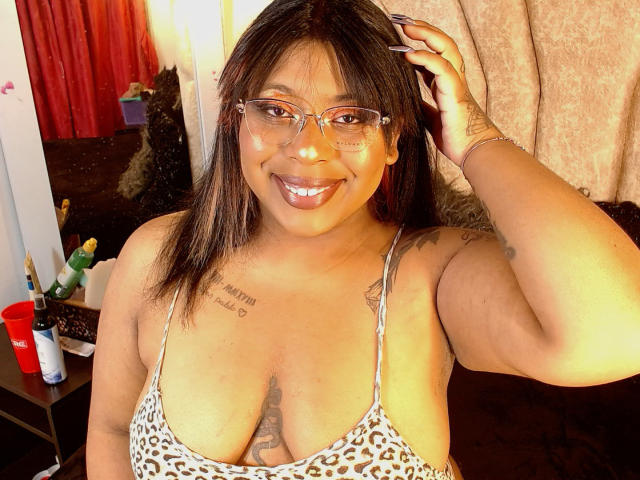 RossiBrown - Live porn &amp; sex cam - 17839254