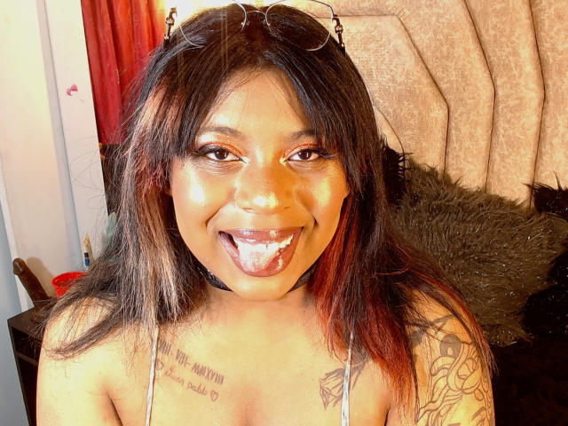 RossiBrown - Live porn &amp; sex cam - 17839262