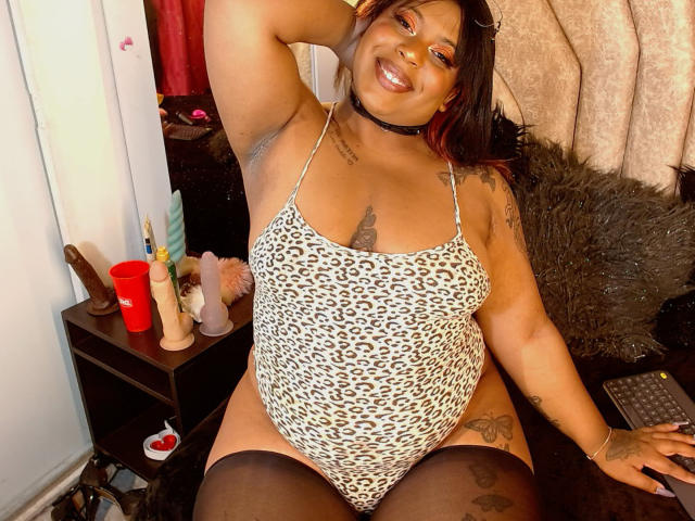 RossiBrown - Sexe cam en vivo - 17839266