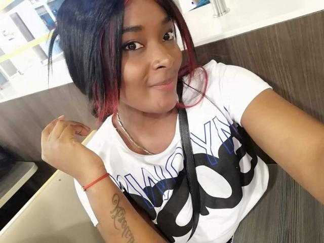 EmaEthan - Live porn &amp; sex cam - 17839498