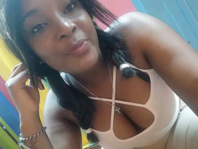 EmaEthan - Live sex cam - 17839738