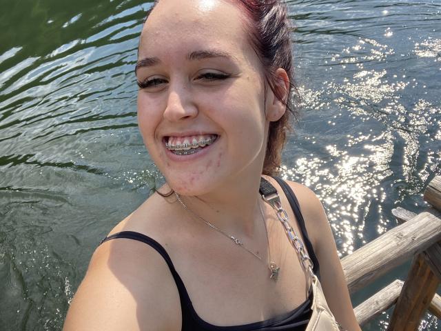 Mallenia - Live Sex Cam - 17844650