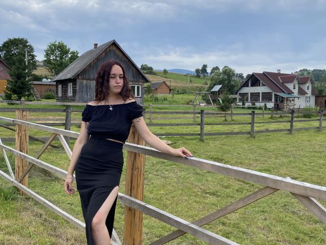 Mallenia - Live sex cam - 17844722