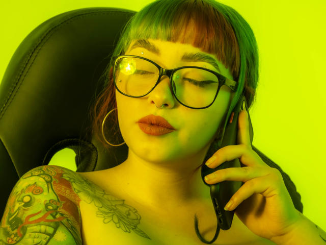 GillyBecker - Live porn &amp; sex cam - 17845186