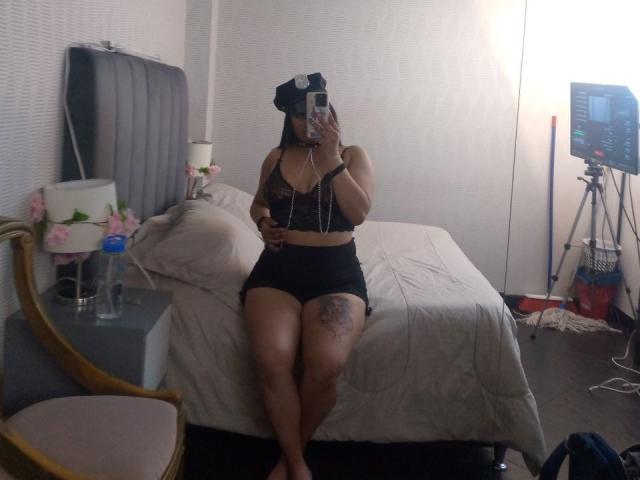 ChloeRomeo - 라이브 포르노 &amp; 섹스 캠 - 17850990