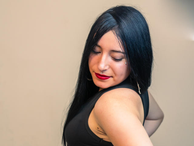 NaiaDember - сексуальная веб-камера в реальном времени - 17851542