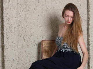 LucyGordon - Live porn &amp; sex cam - 17857674