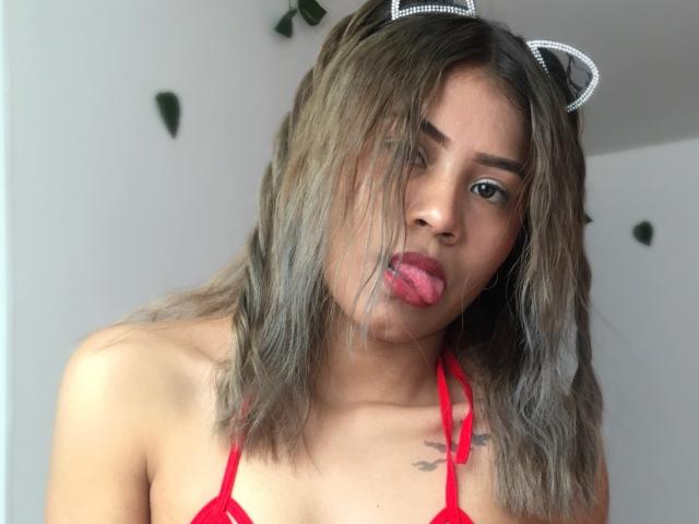 SofiDirtyHot - Sexe cam en vivo - 17858206