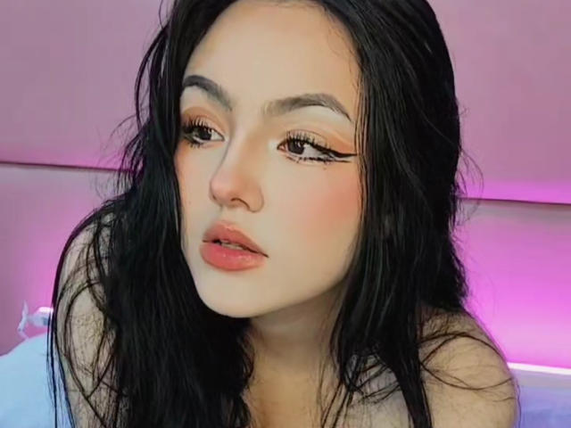 HaleiBeckham - Live porn &amp; sex cam - 17858958