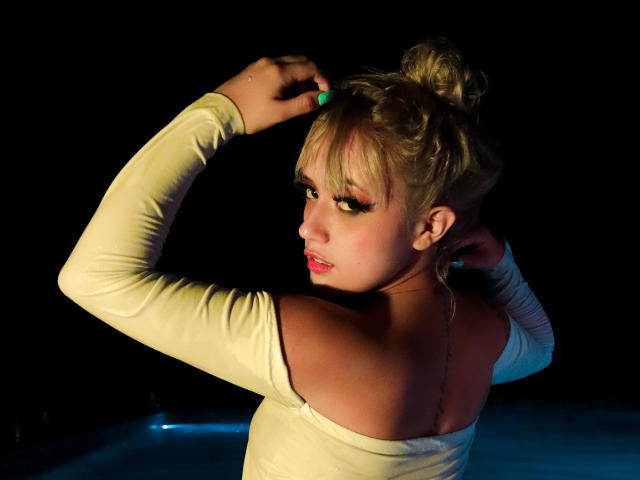 SabrinaCole - Live porn &amp; sex cam - 17861230