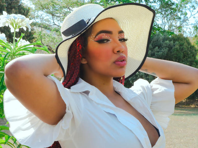 FreyaThor - Live porn &amp; sex cam - 17862350