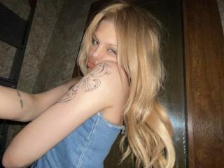 AliyaWox's Model Profile