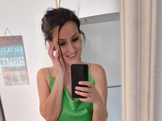 JoliDanielle - Live sex cam - 17874038