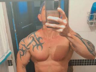 JhonyGym - Live porn &amp; sex cam - 17876078