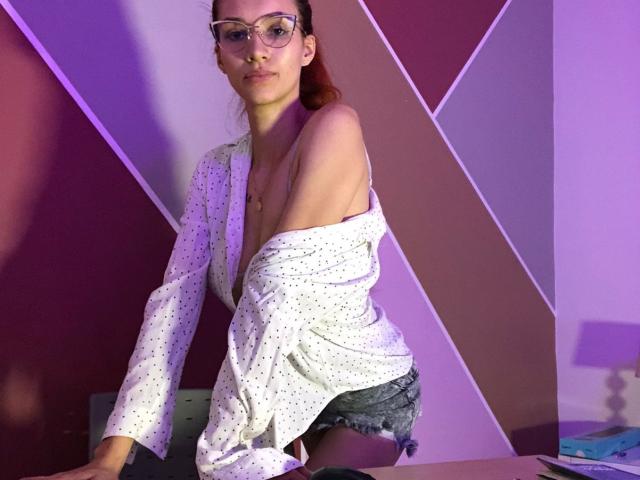 GretaHarris - Live porn &amp; sex cam - 17878018