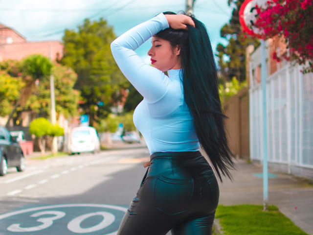 DanielaGarciia - Live sex cam - 17878846