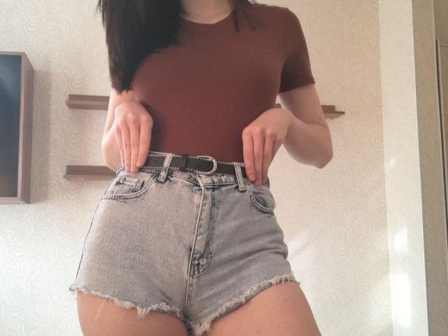 SunnyIsa - Porno na żywo i seks kamera - 17878886