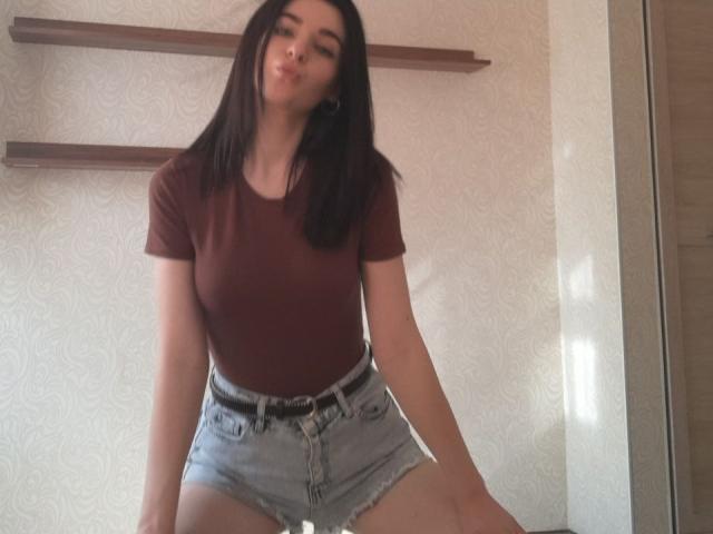 SunnyIsa - ライブポルノ&amp;セックスカム - 17878994