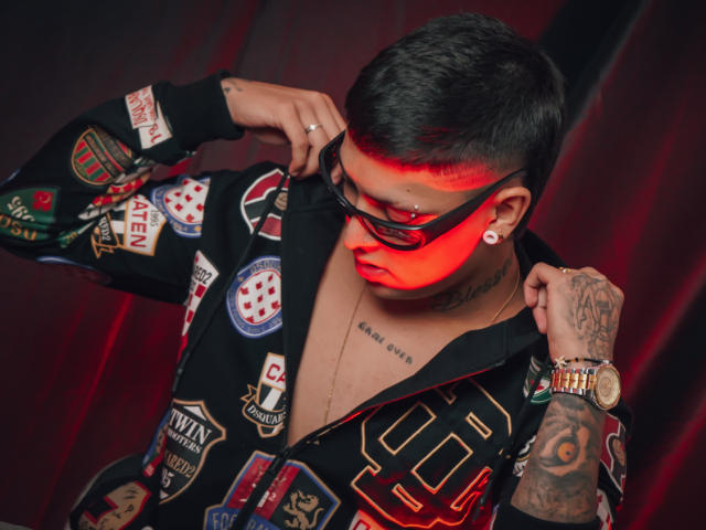 ZackBlessed - Live sex cam - 17884806