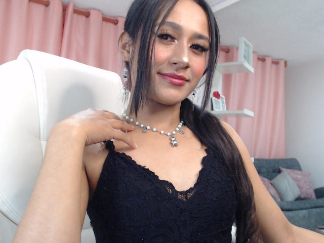 KarolineMjs - Live porn &amp; sex cam - 17888726