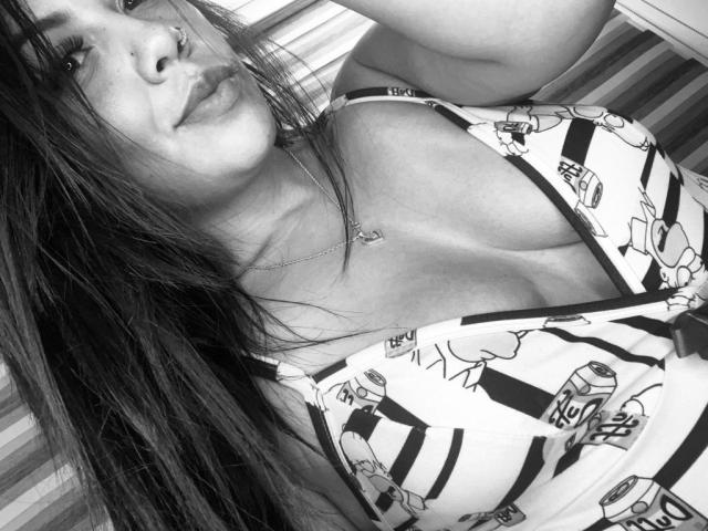 EmilyDurand - Live sex cam - 17893398