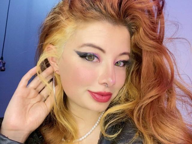 AbbieHotfman - פורנו בשידור חי ומצלמת סקס - 17896974