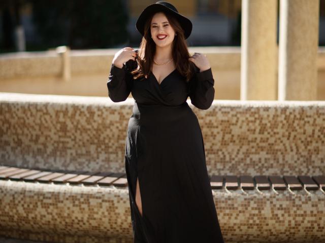 MonikaValadi - Live porn &amp; sex cam - 17901398