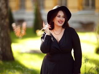 MonikaValadi - сексуальная веб-камера в реальном времени - 17901426