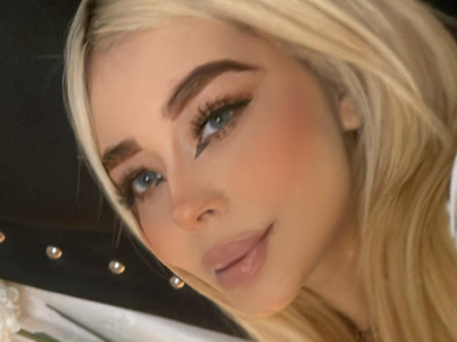 Zaramillery - Live sex cam - 17903158