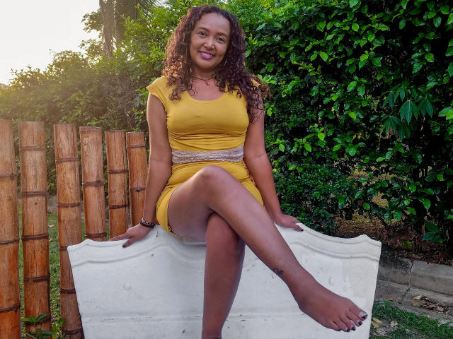 BetzabethMiller - Live porn &amp; sex cam - 17905318