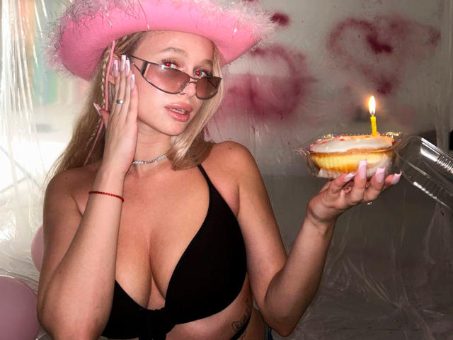 LolitaRosi - сексуальная веб-камера в реальном времени - 17906202