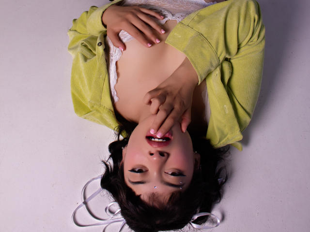 AntonellaGreen - Live porn &amp; sex cam - 17909926