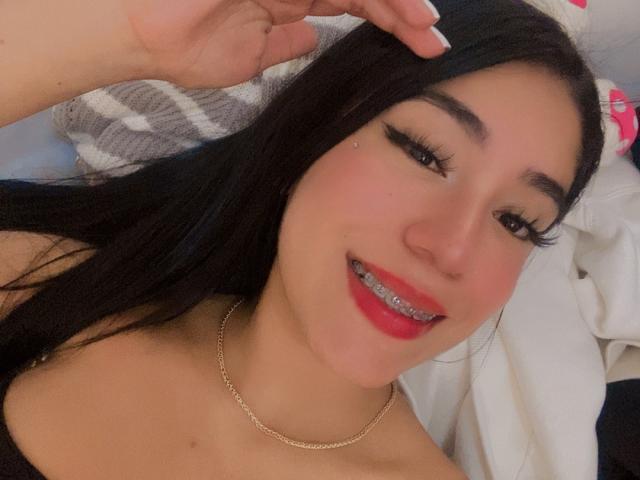 NikyPierce - Porno na żywo i seks kamera - 17916190