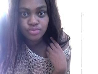 ThickAfricanQueen - Live porn &amp; sex cam - 17919046