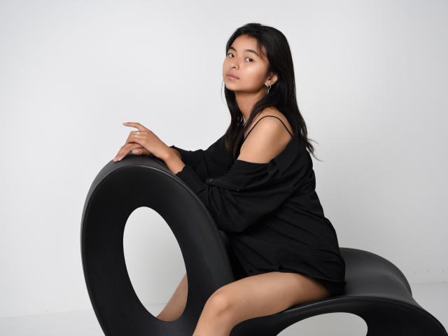 ShyKira - Live porn &amp; sex cam - 17921722