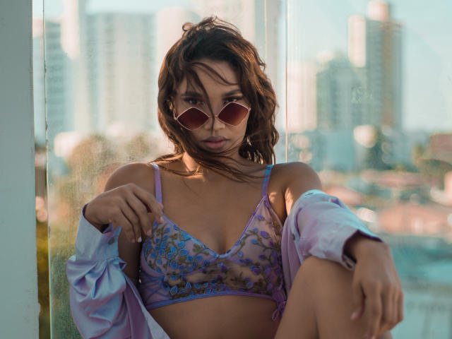 LuciaCortez - 라이브 포르노 &amp; 섹스 캠 - 17921854