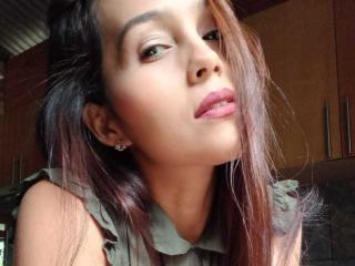 ValBabeAndDaringLili - Live porn &amp; sex cam - 17923362