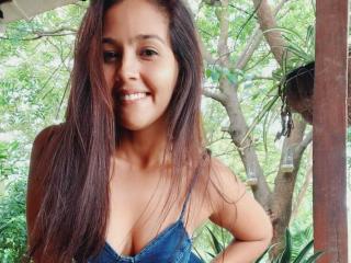 ValBabeAndDaringLili - Live porn &amp; sex cam - 17923406